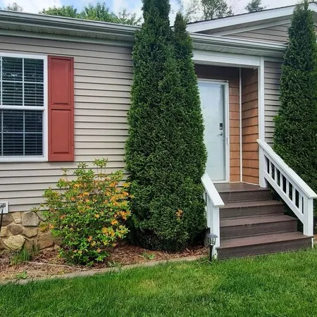 Mountain Retreat in Blue Ridge Mountains. Privacy!  Owner Managed.