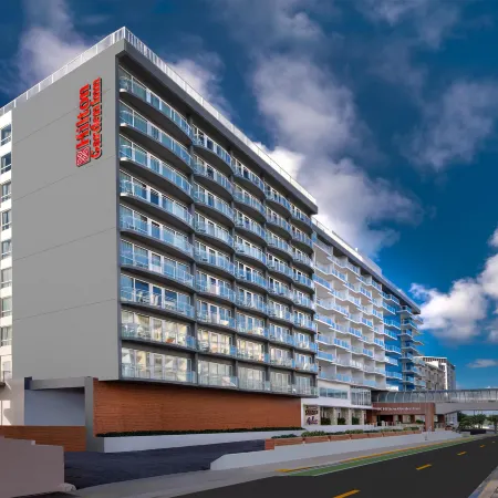 Hilton Garden Inn San Juan Condado Отели рядом с достопримечательностью «Станция "Саградо Корасон"»