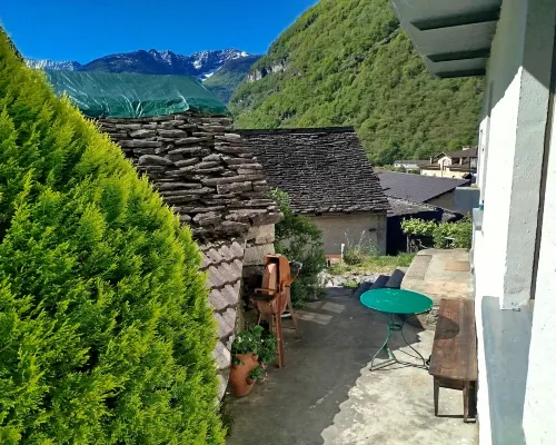 "Casa Coerente" Cavergno - Room #1 Hoteles en Cevio