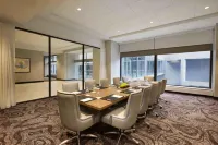 Embassy Suites by Hilton Minneapolis Downtown