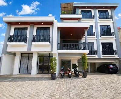 Twins Hotel Boutique Syariah Hoteles cerca de Museo Barli