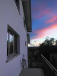 La Villa Bianca Guest House - Bed and Breakfasts