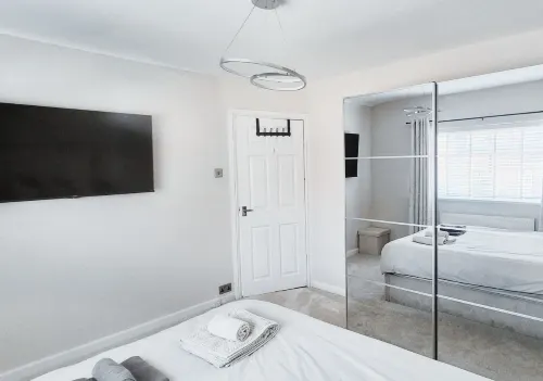 Cosy 2Br House on Quiet Street nr City Hospital