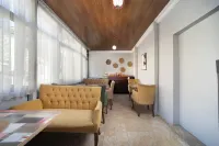 Galley Port Hotel