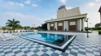 Gaurison Hotel & Resorts - Swimmingpools
