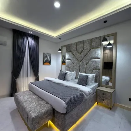 DELIZ PREMIUM LUXURY