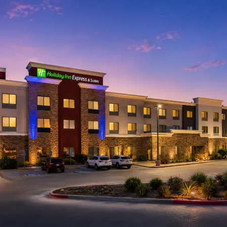 Holiday Inn Express & Suites TRUTH OR CONSEQUENCES by IHG Отели в г. Трут-ор-Консекуэнсес