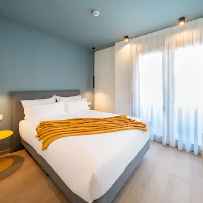 Sun & Moon Apart Hotel Hotels near Barcelona Intl. Airport