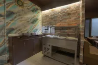 施裏瑪雅酒店