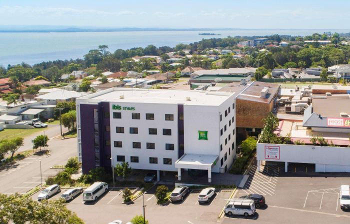 Ibis Styles the Entrance