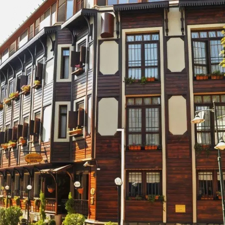 Artefes Hotel Old City & Spa