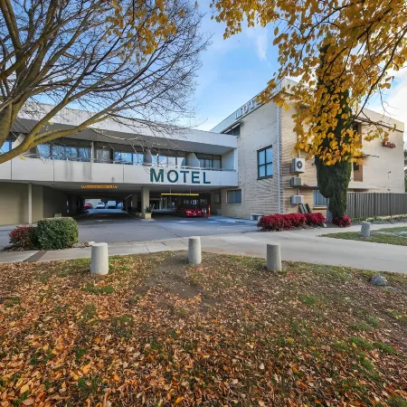 Belconnen Way Hotel & Serviced Apartments