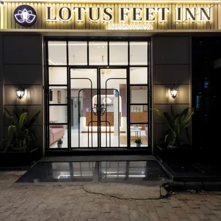 Lotus feet inn