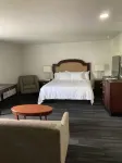 Elker Inn & Suites