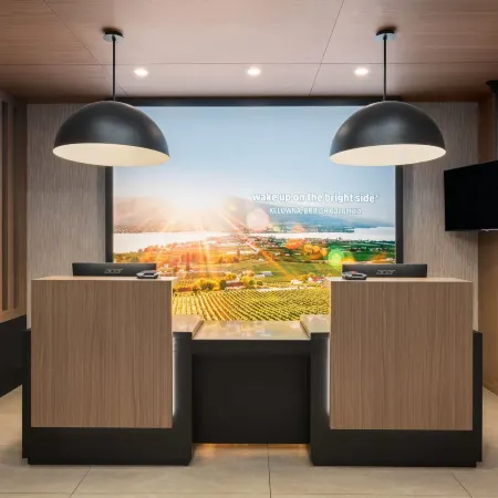 La Quinta Inn & Suites By Wyndham Kelowna Bc