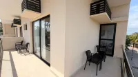 Hotel 56 Zuna