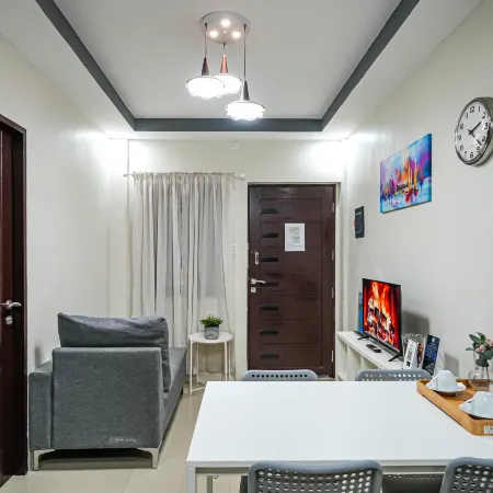 Manzil Anilao Cosy 2 Bedroom Apartment U2