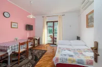 Apartments Ivanov - Balkon