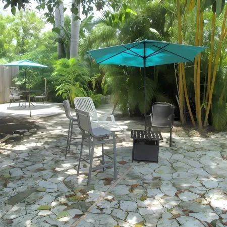 Hoosville Hostel (Formerly the Everglades Hostel)