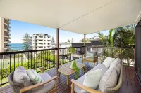 Bright Beachside Family House With Ocean Views - 3-Star