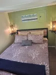 Mid-Century Tiny House in the heart of New River Gorge National Park - 3-Star