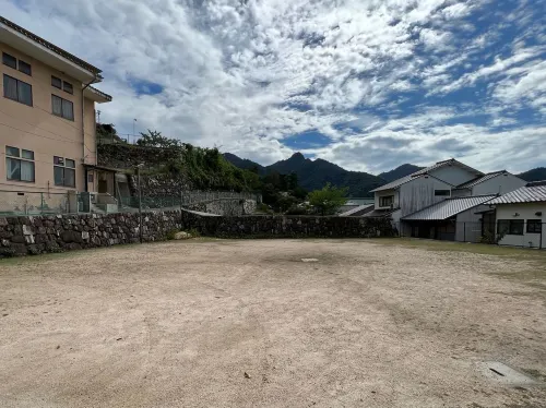 Miyajima Hotel Makoto - Mountain view