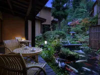 Kuhe Ryokan - parcheggio