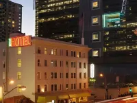 Hotel Garrett – No Resort Fee Hotels near Speakeasy Brewery