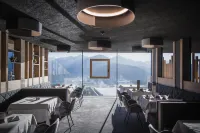 Hotel Hubertus - parking