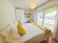 Premium 2BR Apartment w balcony&parking -  Ferienwohnungen