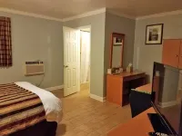 Scottish Inn - Okeechobee - parking