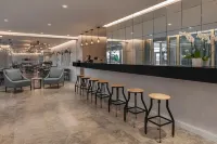 穆拉特雷斯艾瓦勒克D度假村 - 酒吧