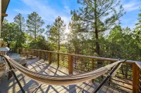 Quiet Luxury-Tall Pines-3 Bedroom-2.5Acres-Sleeps 15-Swim & Fish 5Mins to Creek! - 4 stjerner