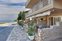 Hotel Agni on the Beach - Parvekkeita
