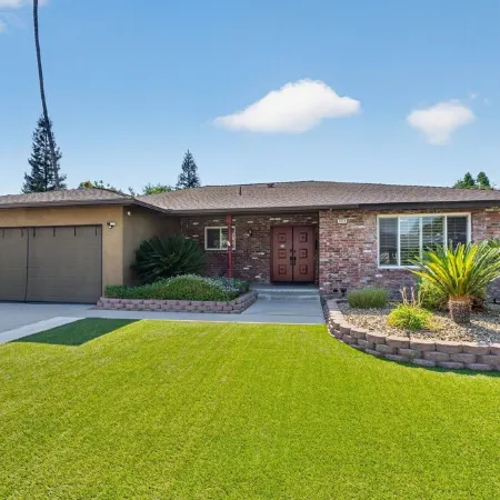 Marvel home w/ Pool, Gazebo, Movie Room, Gym, Traeger