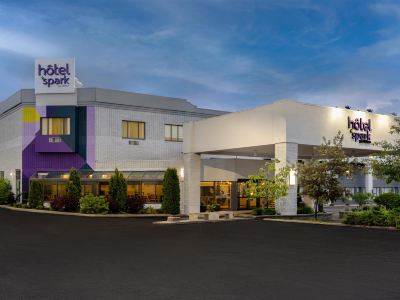 Spark by Hilton Montreal Brossard