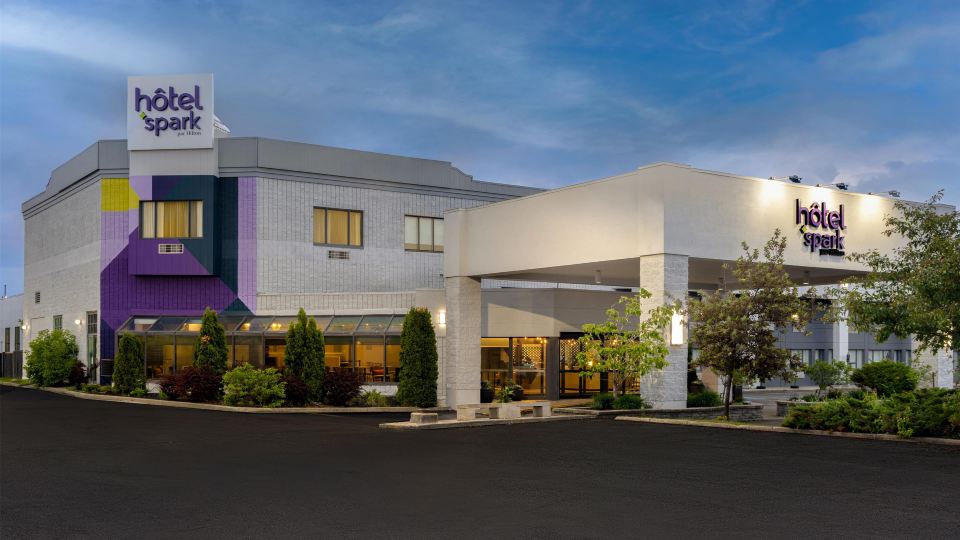 Spark by Hilton Montreal Brossard