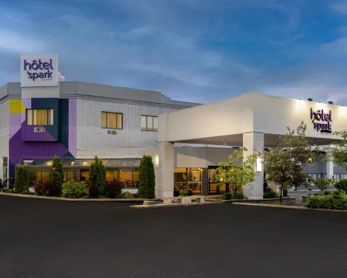 Spark by Hilton Montreal Brossard Hotels near Biosphere