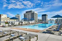 Renaissance Montgomery Hotel & Spa at the Convention Center - parking