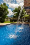 Courtyard San Salvador - С бассейном