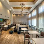 Hampton Inn and Suites by Hilton South Lake Tahoe - Parkplatz