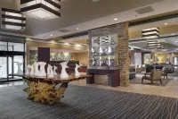 DoubleTree by Hilton Collinsville - St. Louis - parking
