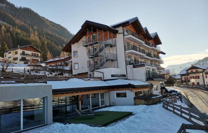 Active Alm Hotel