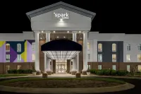 Spark by Hilton Tuscumbia Muscle Shoals - parking