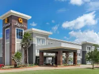 La Quinta Inn & Suites by Wyndham Jacksonville TX Hotels in Jacksonville