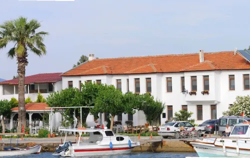 Teos Lodge Pansiyon - breakfast