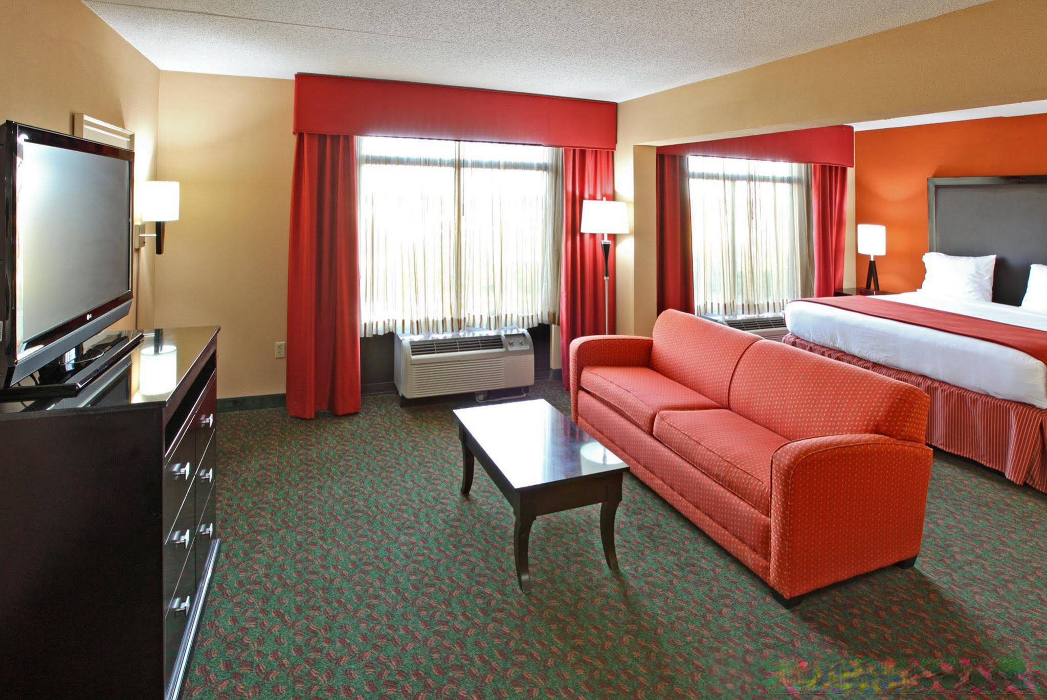 Holiday Inn Express Tyler South, an Ihg Hotel