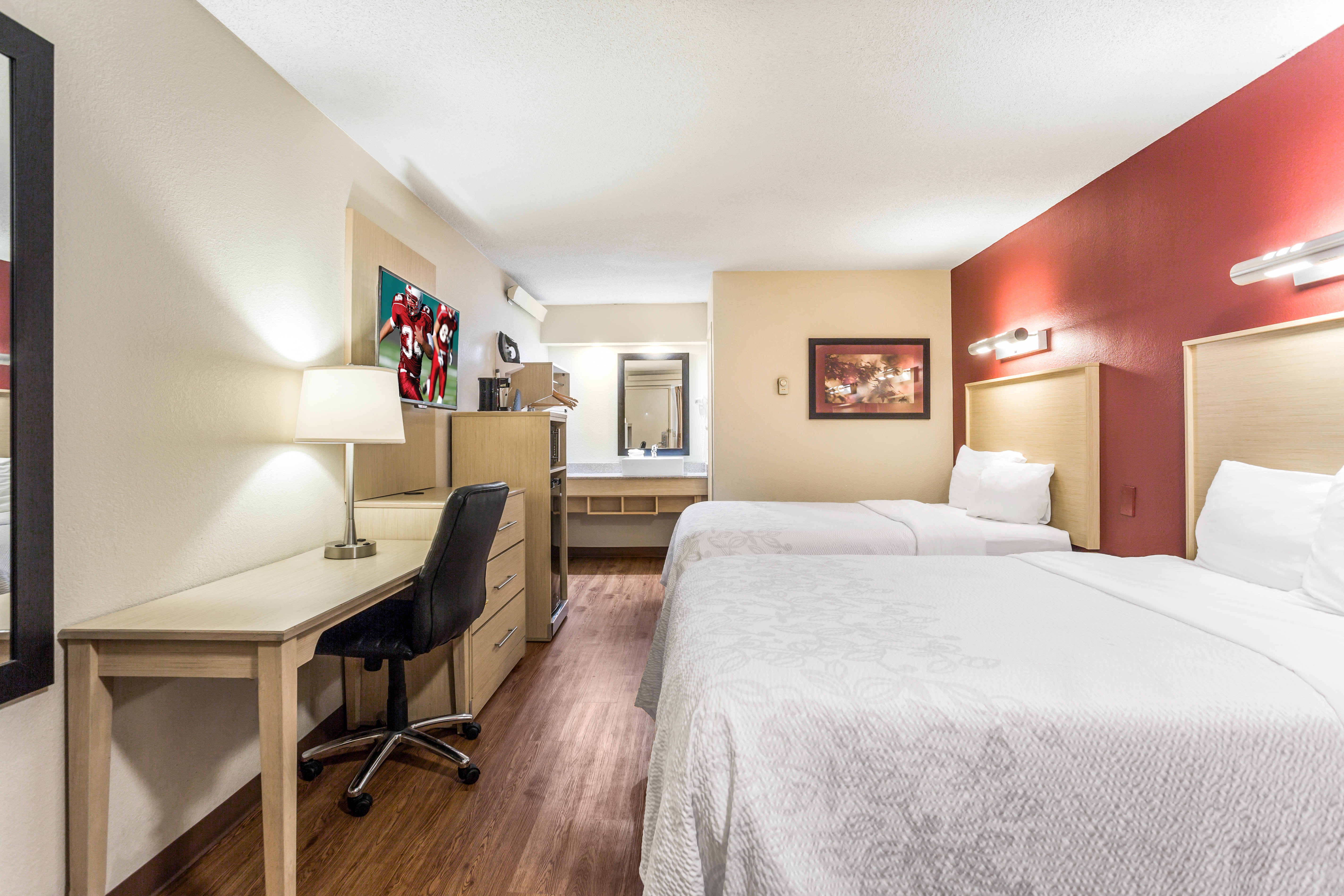 Red Roof Inn Plus+ Nashville North - Goodlettsville