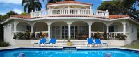 3Br Villa with VIP Access - All Inclusive Program with Alcohol Included. - วิลล่า