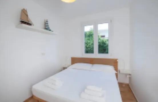 Apartment 3 with Pool and Sea View